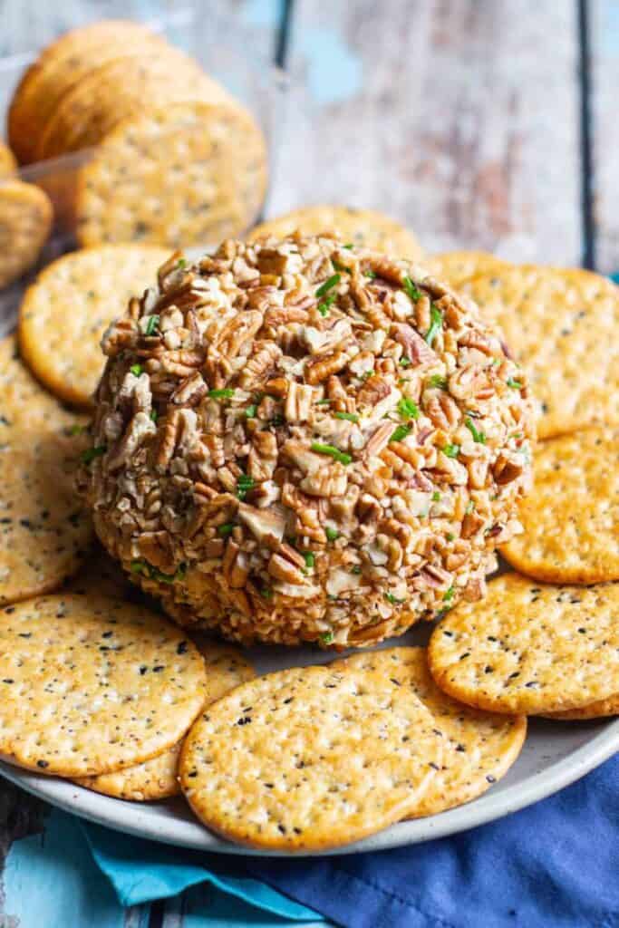 Buffalo Ranch Cheese Ball | A Nerd Cooks