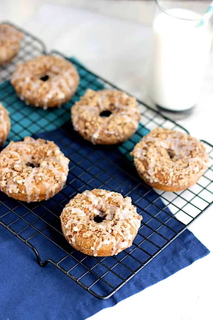 Pumpkin Streusel Donuts | A Nerd Cooks