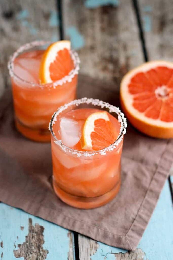 Mason Jar Salty Dog Cocktails - Tastefulventure