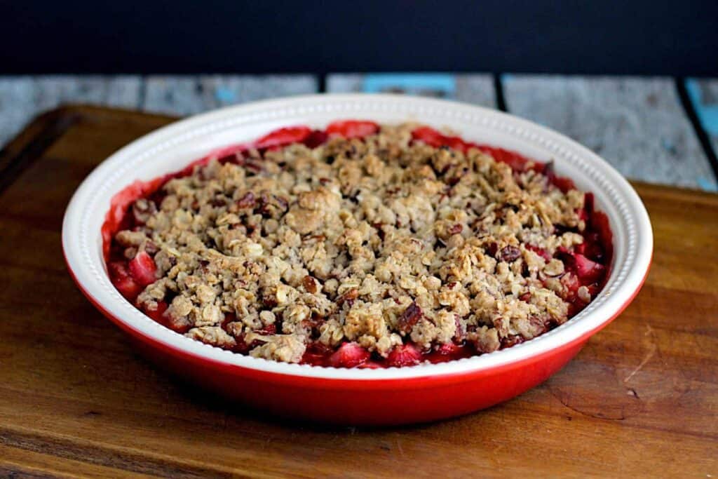 Strawberry Crisp | A Nerd Cooks