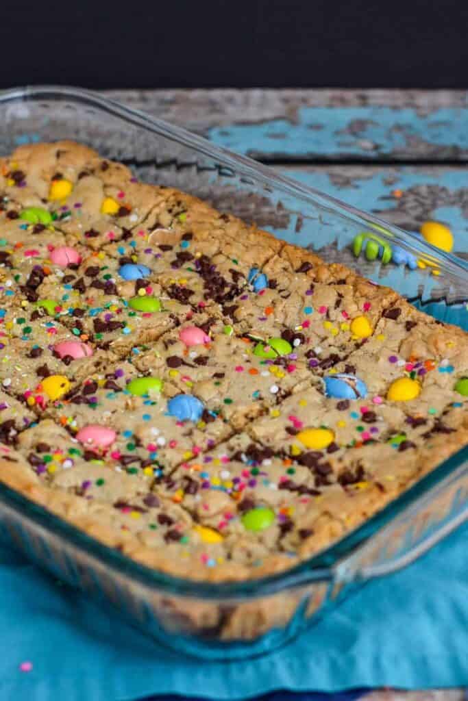 Spring Confetti Blondies | A Nerd Cooks