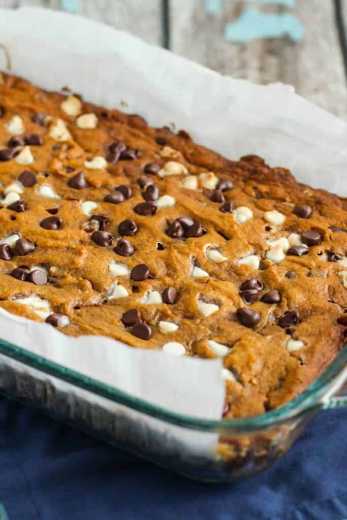 Pumpkin Chocolate Chip Blondies | A Nerd Cooks