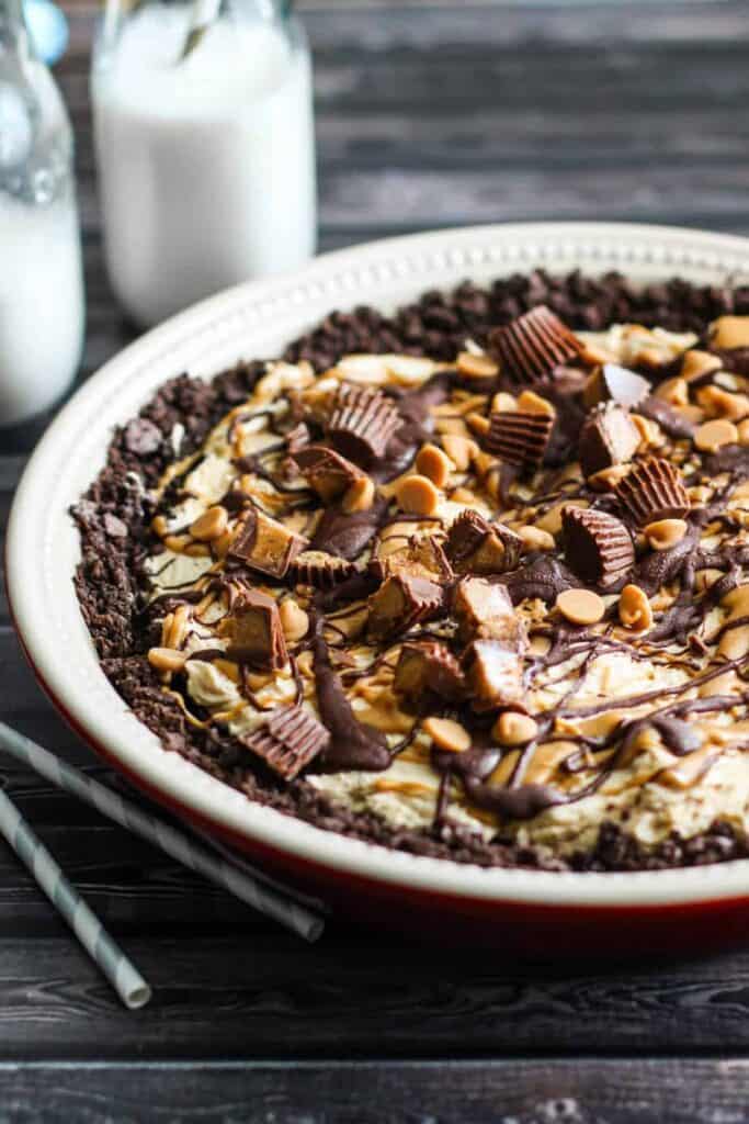 Almost No-Bake Chocolate Peanut Butter Pie | A Nerd Cooks