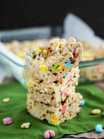 Lucky Charms Marshmallow Bars | A Nerd Cooks