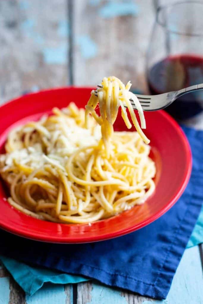 Cacio e Pepe | A Nerd Cooks