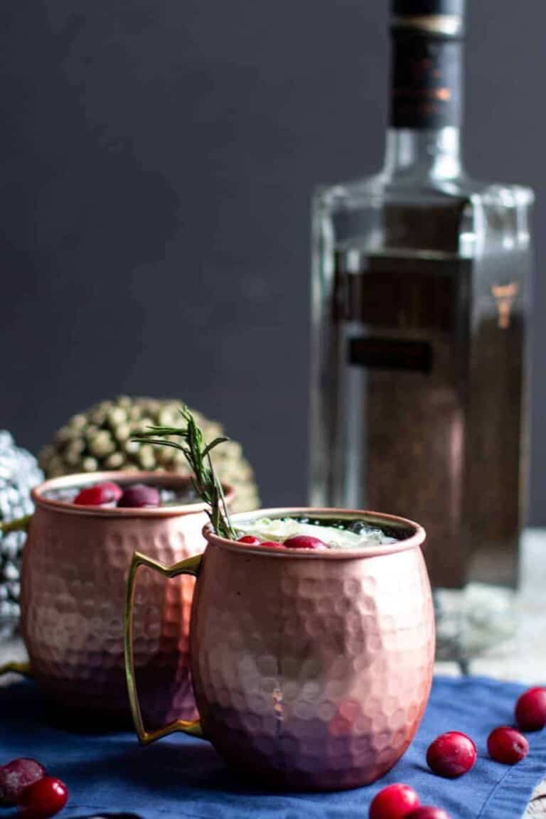 Festive Holiday Gin Moscow Mule Recipe - A Nerd Cooks