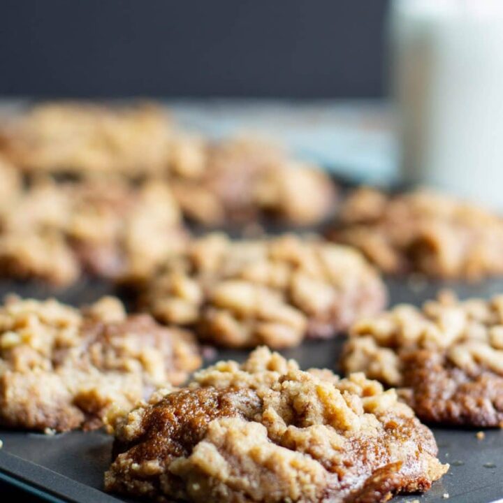 Banana Gingerbread Muffins | A Nerd Cooks