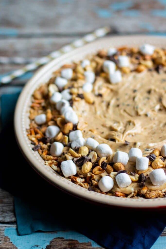 Peanut Butter Marshmallow Pretzel Pie | A Nerd Cooks