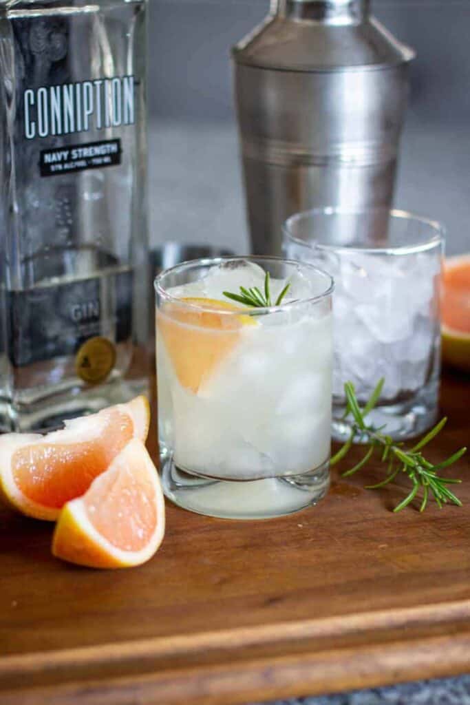 Grapefruit Rosemary Gimlet | A Nerd Cooks