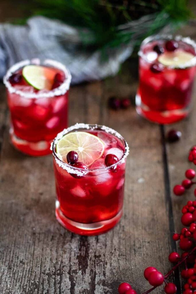 Cranberry Margaritas Recipe (Christmas Margaritas!) - A Nerd Cooks