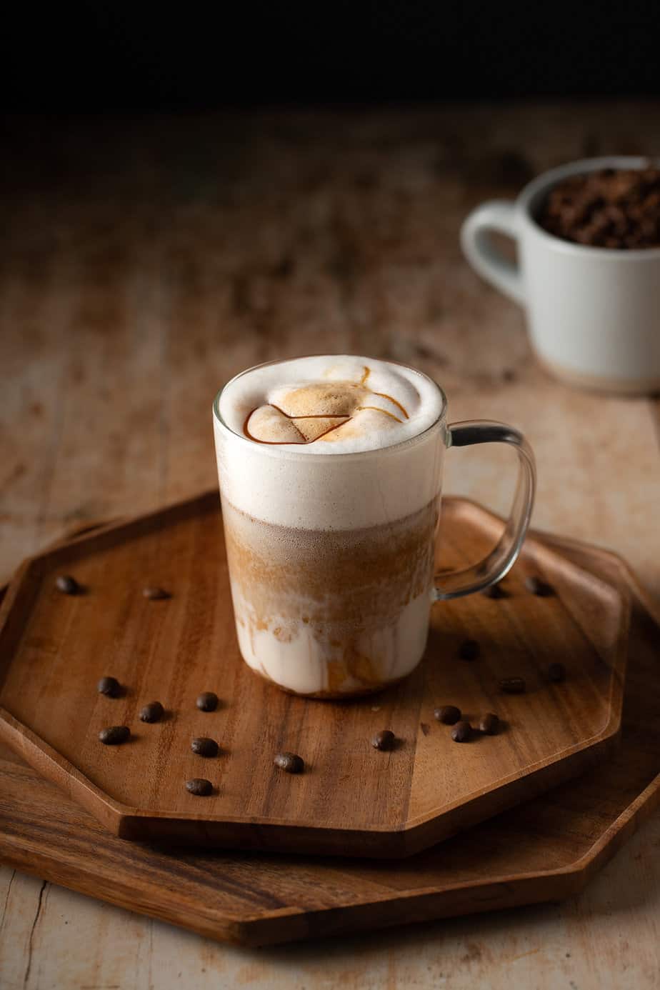 https://anerdcooks.com/wp-content/uploads/2022/10/caramel_macchiato5.jpg